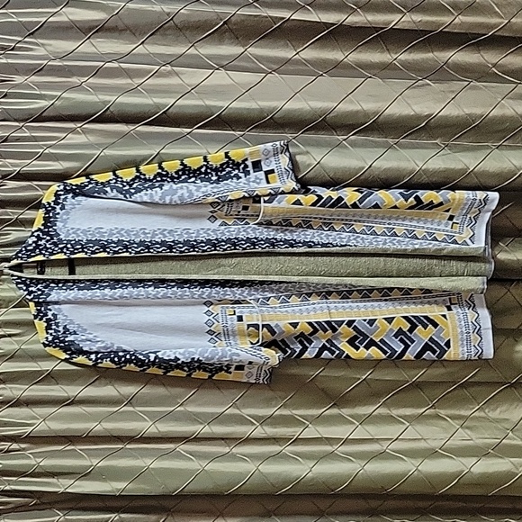 EUC- Vertigo Geometric/Art Deco Pattern Duster Sweater - Picture 5 of 6